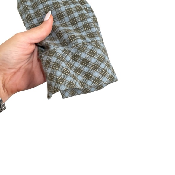 Wild Fable Brown and Blue/Gray Casual Button Down Shirt I Size: L - Picture 4 of 6